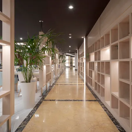 Melia Hotell 4*