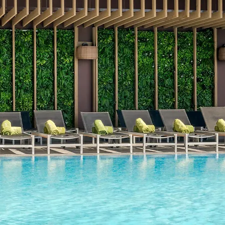 Melia Hotell 4*